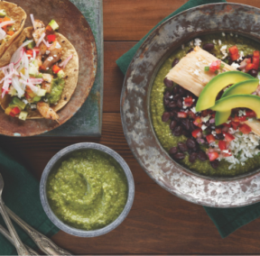 Cómo Preparar Mole Verde con Aguacates de Mexico